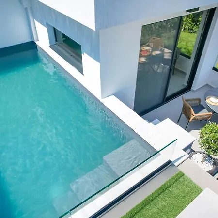 Ethos Zeen Private Pool Apartman *