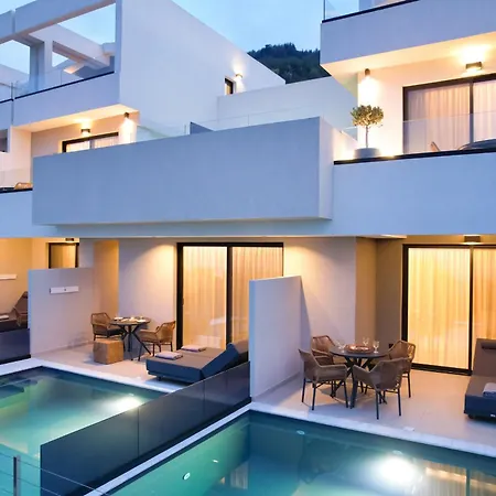 Ethos Zeen Private Pool Apartman